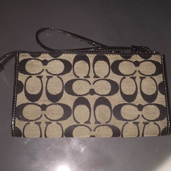 Coach Wallet - Picture 2 of 4